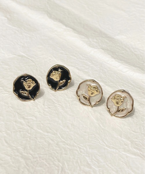 apres jour(アプレジュール)の「【apres jour×ARIAZ】ヴィンテージピアス(ピアス(両耳用)・レディース・オフホワイト/ブラック・FREE)」の4枚目の写真