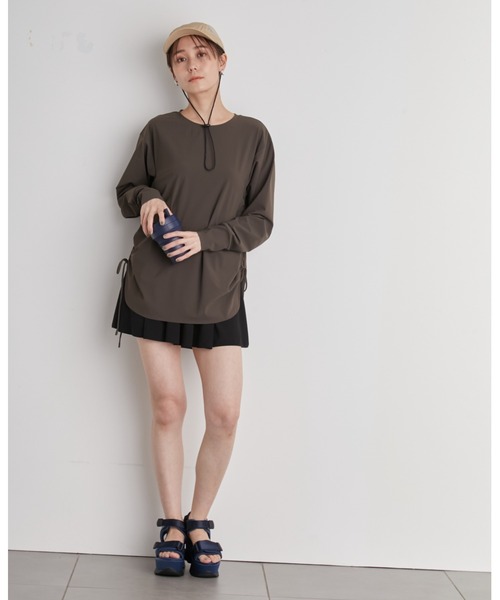 emmi(エミ)の「【emmi yoga】フレアワンピーススウィムウエア(水着・レディース・オリーブ/ブラック・0/1)」の16枚目の写真