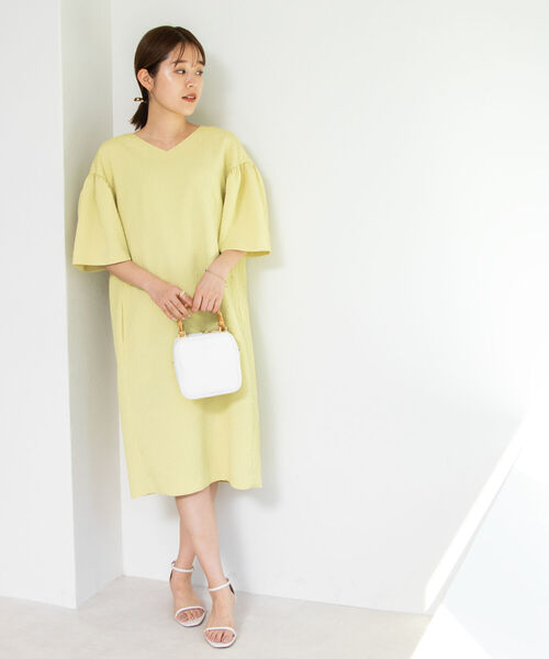 NOLLEY’S(ノーリーズ)の「◇【WEB限定】フクレジャガードギャザースリーブコクーンワンピース(ワンピース・レディース・オフホワイト/ネイビー/サックスブルー/イエロー・36/38)」の7枚目の写真