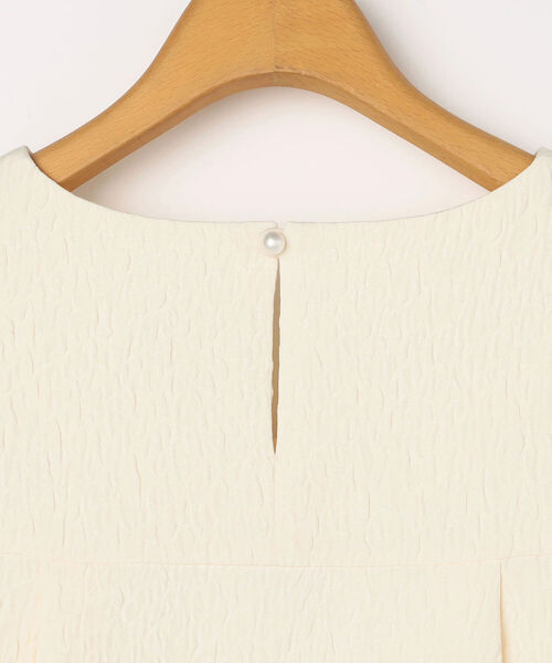 NOLLEY’S(ノーリーズ)の「◇【WEB限定】フクレジャガードギャザースリーブコクーンワンピース(ワンピース・レディース・オフホワイト/ネイビー/サックスブルー/イエロー・36/38)」の20枚目の写真
