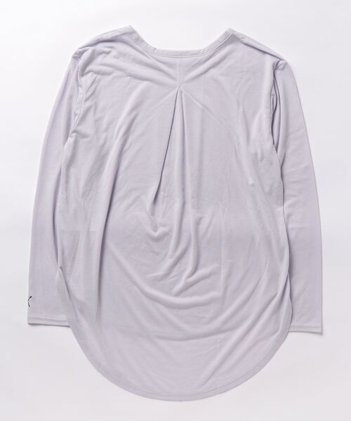 PUMA（プーマ）の「PUMA プーマ ウィメンズ ヨガ スタジオ 長袖 Tシャツ（Tシャツ/カットソー・レディース・ラベンダー/ブラック・LARGE/MEDIUM/X-LARGE/SMALL）」の3枚目の写真