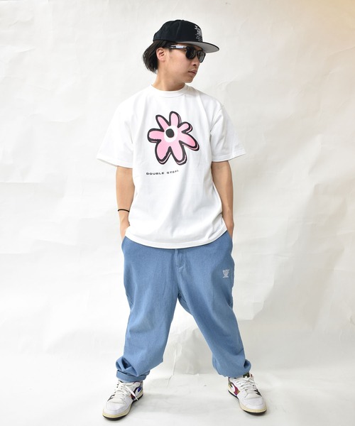 DOUBLE STEAL(ダブルスティール)の「BIGフラワー ヘビーウェイトTシャツ(Tシャツ/カットソー・メンズ・ホワイト/ブラック/ブルー・MEDIUM/XX-LARGE/X-LARGE/LARGE)」の15枚目の写真