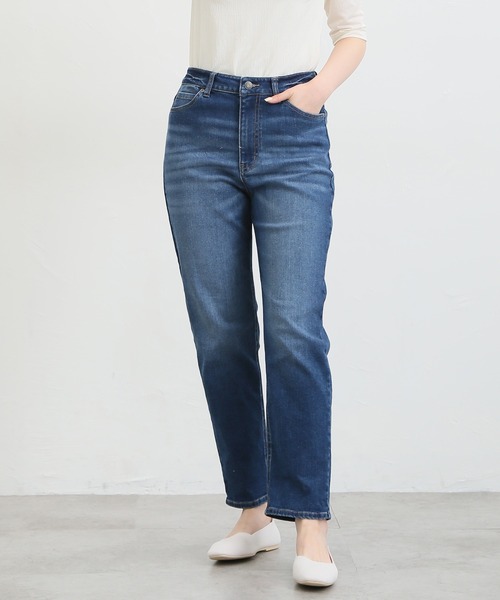 Honeys（ハニーズ）の「デニムテーパード（股下６６ｃｍ）（デニムパンツ・レディース・ワンウォッシュ/ライトインディゴブルー・S/M/L/LL）」の2枚目の写真