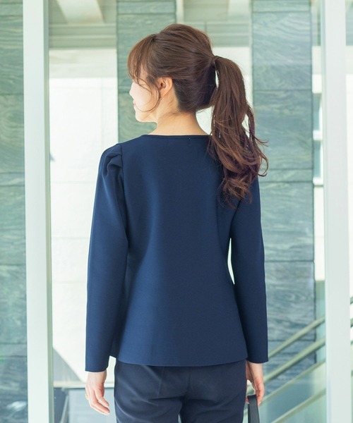 and Cherim(アンドシェリム)の「ペプラム ニット ジャケット 千葉由佳 and Cherim(ニット/セーター・レディース・グレイッシュベージュ/アイボリー/ネイビー・M)」の5枚目の写真
