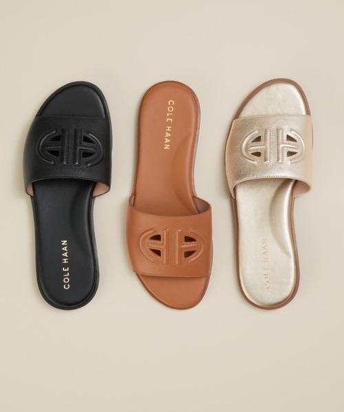 セール☆COLE HAAN フリン ロゴ スライド サンダル（ゴールド） Women's Flynn Logo Slide Sandals in Gold | Cole Haan