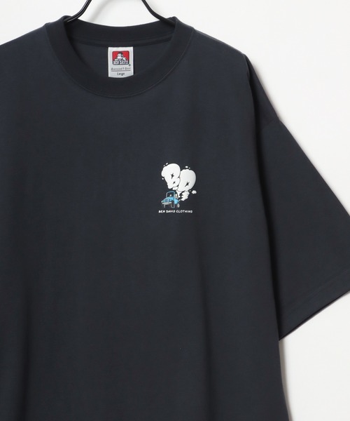 BEN DAVIS(ベンデイビス)の「BEN DAVIS/ベンデイビス SMOKING JEEP TEE/オーバーサイズ ゴリラ ワンポイント ロゴ バックプリント 半袖Tシャツ(Tシャツ/カットソー・メンズ・スモークピンク/セージグリーン/チャコール/ホワイト・M/L/XL)」の14枚目の写真