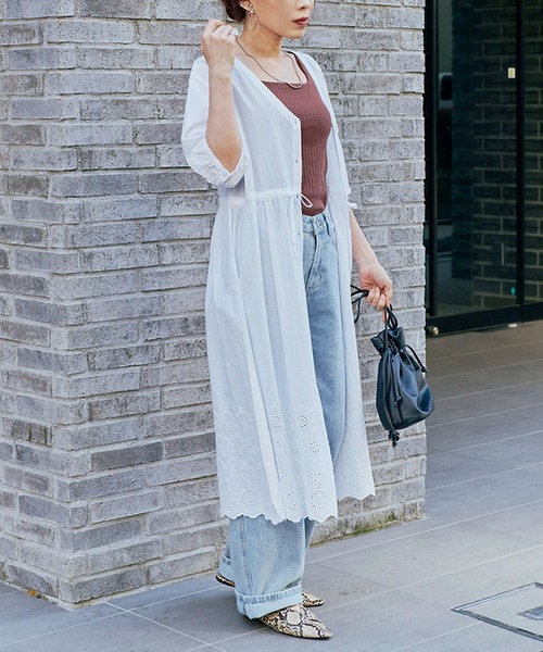 Fizz（フィズ）の「【Fizz/フィズ】　綿キャンブリック　スカラップレースガウンワンピース（ワンピース・レディース・オフホワイト/ダークブルー/グレイッシュベージュ/ブラック・M）」の17枚目の写真