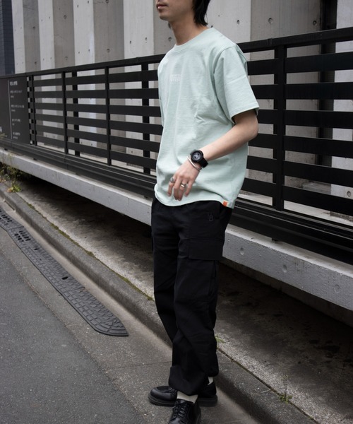 UNIVERSAL OVERALL（ユニバーサルオーバーオール）の「ユニバーサルオーバーオール ロゴTシャツ / プリントTシャツ / CENTER LOGO TEE（Tシャツ/カットソー・メンズ・オートミール/ライトグリーン/ブラック/ホワイト/ミント・XL/L/M/S）」の15枚目の写真