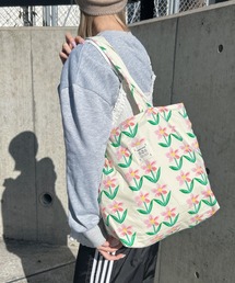 wears（ウェアーズ）の「【A4収納可】花柄総柄トートバッグ（トートバッグ・レディース）」