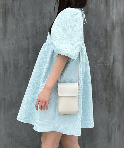 Lamoa(ラモア)の「【Lamoa】/エンボスティアードミニワンピース(ワンピース・レディース・オフホワイト/ブラック/サックスブルー・MEDIUM)」の14枚目の写真