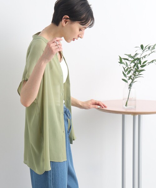 Cutie Blonde(キューティーブロンド)の「◆【ヘルシーなシアー感】前開きバンドカラーシャツ(シャツ/ブラウス・レディース・ホワイト系/ブラック/黄緑系・01/02/03)」の19枚目の写真