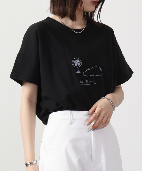 Emago(イマゴ)の「EMAGO 夏休みのカバドルマンT 半袖(Tシャツ/カットソー・レディース・ブラック/ホワイト/イエロー・FREE)」の14枚目の写真