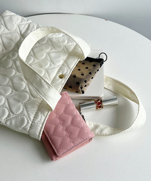 Loueme（ルエム）の「ハートキルティングミニトートバッグ（トートバッグ・レディース・アイボリー/ブラック/ピンク・FREE）」の5枚目の写真