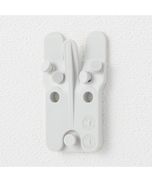 無印良品(ムジルシリョウヒン)の「壁に付けられる家具トレー ウォールナット材突板 44cm(インテリア雑貨・メンズ・ダークブラウン・FREE)」の7枚目の写真