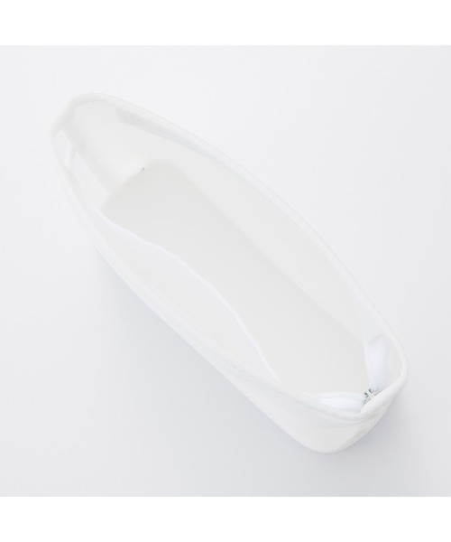 無印良品(ムジルシリョウヒン)の「EVAスパポーチ S 約13.5×20×5.5cm(ポーチ・レディース・ホワイト・S)」の5枚目の写真