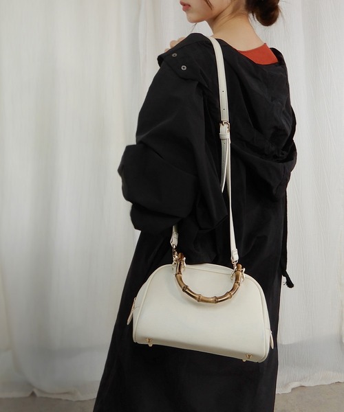 minia(ミニア)の「バンブーハンドルボストンバッグ(ハンドバッグ・レディース・アイボリー/マスタード/ブラウン/ホワイト/ブラウン系1/アイボリー系1・FREE)」の2枚目の写真