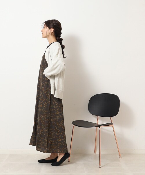 SHOO・LA・RUE（シューラルー）の「◆カジュアル過ぎない 裏毛 ドットボタン カーディガン（カーディガン/ボレロ・レディース・アイボリー/ダークオレンジ/グレー/ブラック・03/02/04）」の6枚目の写真