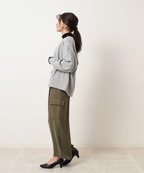 SHOO・LA・RUE（シューラルー）の「◆カジュアル過ぎない 裏毛 ドットボタン カーディガン（カーディガン/ボレロ・レディース・アイボリー/ダークオレンジ/グレー/ブラック・03/02/04）」の12枚目の写真