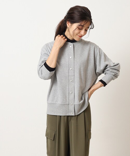 SHOO・LA・RUE（シューラルー）の「◆カジュアル過ぎない 裏毛 ドットボタン カーディガン（カーディガン/ボレロ・レディース・アイボリー/ダークオレンジ/グレー/ブラック・03/02/04）」の16枚目の写真