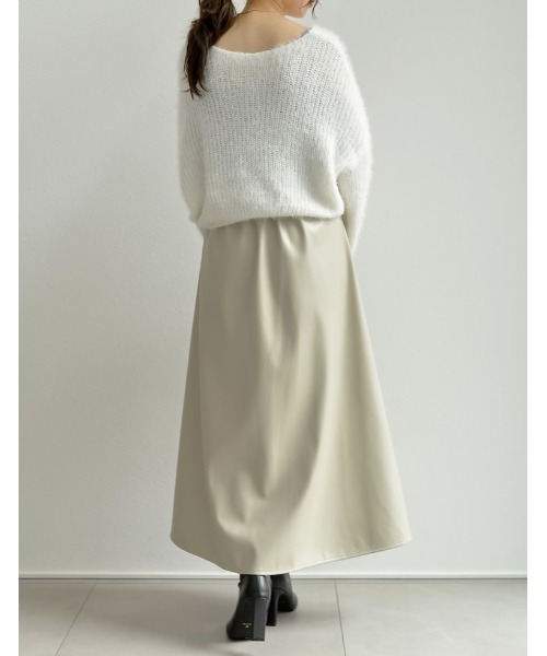 Re:EDIT（リエディ）の「[新色追加][2023A/W COLLECTION][低身長サイズ有]フェイクレザーロングフレアスカート（スカート・レディース・ブラック/アイボリー・MEDIUM/SHORT/LARGE）」の13枚目の写真