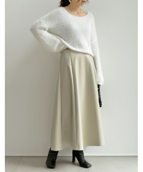 Re:EDIT（リエディ）の「[新色追加][2023A/W COLLECTION][低身長サイズ有]フェイクレザーロングフレアスカート（スカート・レディース・ブラック/アイボリー・MEDIUM/SHORT/LARGE）」の14枚目の写真