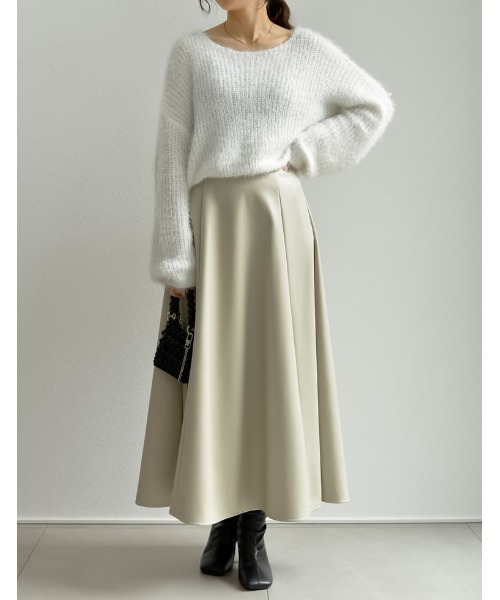 Re:EDIT（リエディ）の「[新色追加][2023A/W COLLECTION][低身長サイズ有]フェイクレザーロングフレアスカート（スカート・レディース・ブラック/アイボリー・MEDIUM/SHORT/LARGE）」の15枚目の写真