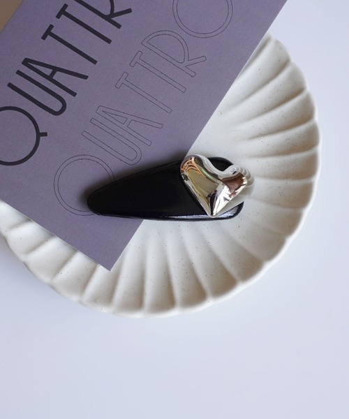 BARELY BLUE（ベアリーブルー）の「【 BARELY BLUE / ベアリーブルー 】 メタリック ハート ヘアピン（ヘアピン・レディース・ゴールド/ブラック/シルバー・FREE）」の2枚目の写真