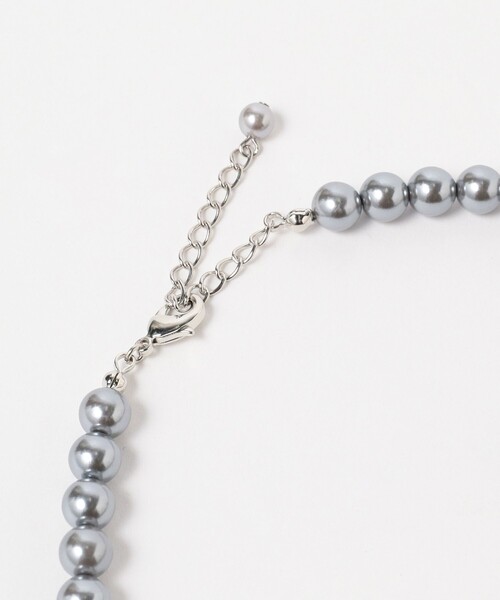 Ray BEAMS（レイビームス）の「Ray BEAMS / グレー パール ショート ネックレス（ネックレス・レディース・グレー・ONE SIZE）」の3枚目の写真