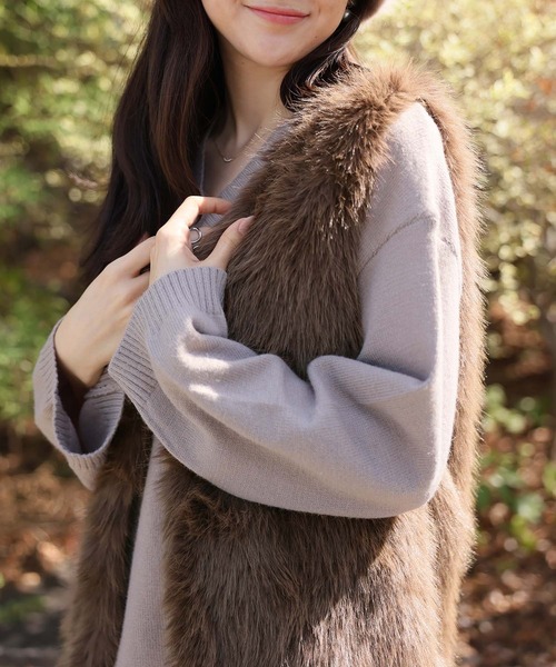 Ulysses（ユリシス）の「フェイクファーベスト（ベスト・レディース・チャコールグレー/ブラウン・F）」の2枚目の写真