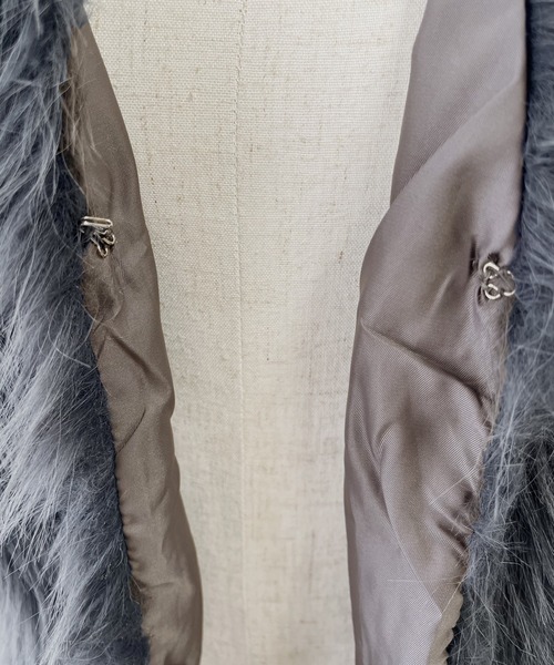 Ulysses（ユリシス）の「フェイクファーベスト（ベスト・レディース・チャコールグレー/ブラウン・F）」の8枚目の写真