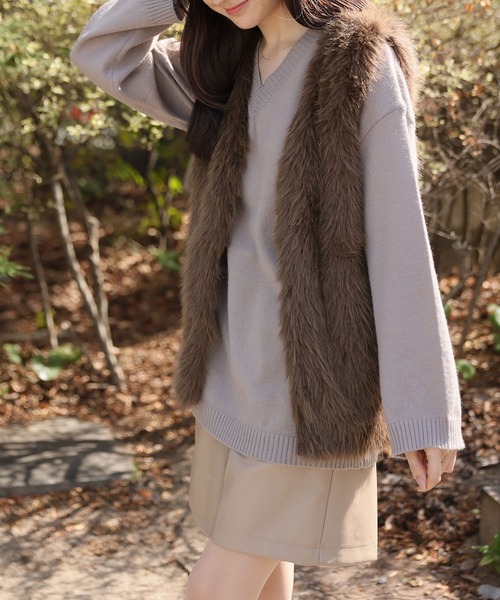 Ulysses（ユリシス）の「フェイクファーベスト（ベスト・レディース・チャコールグレー/ブラウン・F）」の9枚目の写真