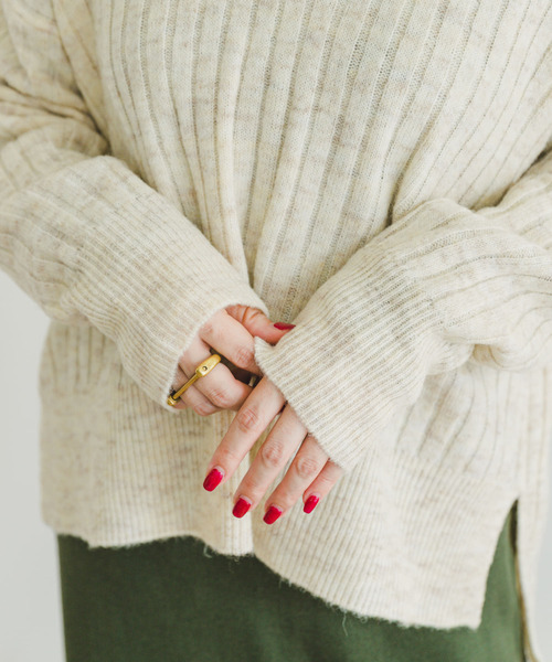 ITEMS URBANRESEARCH（アイテムズ アーバンリサーチ）の「スキッパーニットプルオーバー（ニット/セーター・レディース・ブルー/イエロー/アイボリー・FREE）」の4枚目の写真