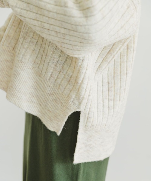 ITEMS URBANRESEARCH（アイテムズ アーバンリサーチ）の「スキッパーニットプルオーバー（ニット/セーター・レディース・ブルー/イエロー/アイボリー・FREE）」の5枚目の写真