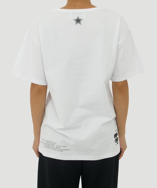 BEEDEN（ビーデン）の「BASIC BEEDEN TEE（Tシャツ/カットソー・レディース・ホワイト/ブラック・MEDIUM/SMALL）」の4枚目の写真
