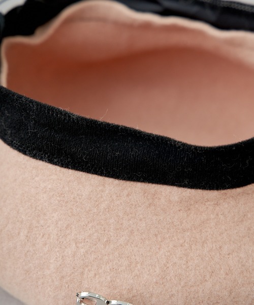 Chico(チコ)の「ピンバッチ付ベレー帽(ハンチング/ベレー帽・レディース・ブラック/グレイッシュベージュ/アイボリー・FREE)」の17枚目の写真