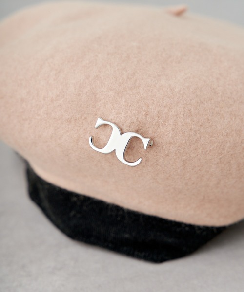 Chico(チコ)の「ピンバッチ付ベレー帽(ハンチング/ベレー帽・レディース・ブラック/グレイッシュベージュ/アイボリー・FREE)」の18枚目の写真