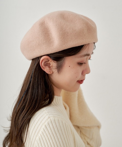 Chico(チコ)の「ピンバッチ付ベレー帽(ハンチング/ベレー帽・レディース・ブラック/グレイッシュベージュ/アイボリー・FREE)」の10枚目の写真