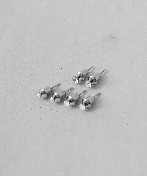 Diliraba(ディリラバ)の「Diliraba 6点セット ポスト316 アレルギー対応 ステンレス ラインストーンピアス DE9C(ピアス(両耳用)・メンズ・C/D/E/F/S/T/U/V/W/A/H/J/O/Q/X/K/L/M/N/B/G/I/P/R・FREE)」の3枚目の写真