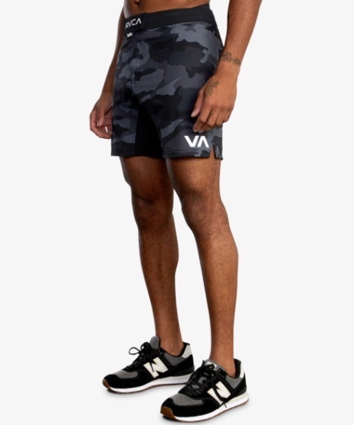 RVCA(ルーカ)の「RVCA SPORT メンズ FIGHT SCRAPPER 17 ウォークパンツ/ショートパンツ 【2024年春夏モデル】/ルーカブランドロゴプリント4WAYストレッチファイティングパンツ(その他パンツ・メンズ・ブラック系その他/ブラック/カモフラージュ・30inch/32inch/34inch/36inch)」の9枚目の写真