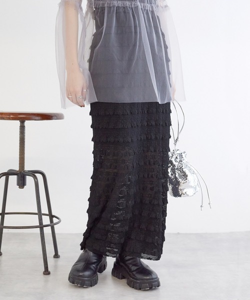 w closet（ダブルクローゼット）の「フリルタイトロングスカート