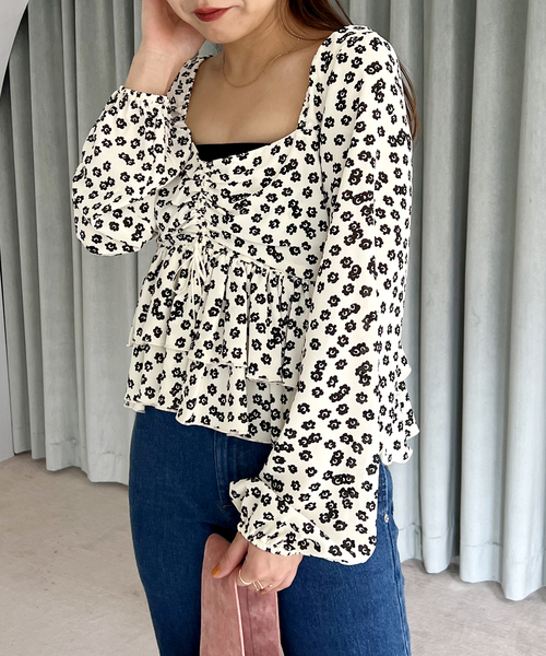 U by SPICK&SPAN（ユーバイスピックアンドスパン）の「フラワープリントフリルブラウス（シャツ/ブラウス・レディース・ブラック/その他3・FREE）」の22枚目の写真