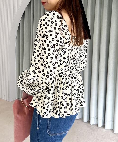 U by SPICK&SPAN（ユーバイスピックアンドスパン）の「フラワープリントフリルブラウス（シャツ/ブラウス・レディース・ブラック/その他3・FREE）」の19枚目の写真