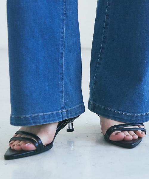 mio notis(ミオノティス)の「【MIO NOTIS(ミオ ノティス)】ナローベルトメタルヒールサンダル(サンダル・レディース・オレンジ/ホワイト/ブラック・37/38)」の3枚目の写真