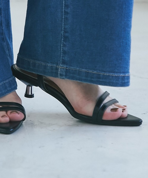 mio notis(ミオノティス)の「【MIO NOTIS(ミオ ノティス)】ナローベルトメタルヒールサンダル(サンダル・レディース・オレンジ/ホワイト/ブラック・37/38)」の22枚目の写真