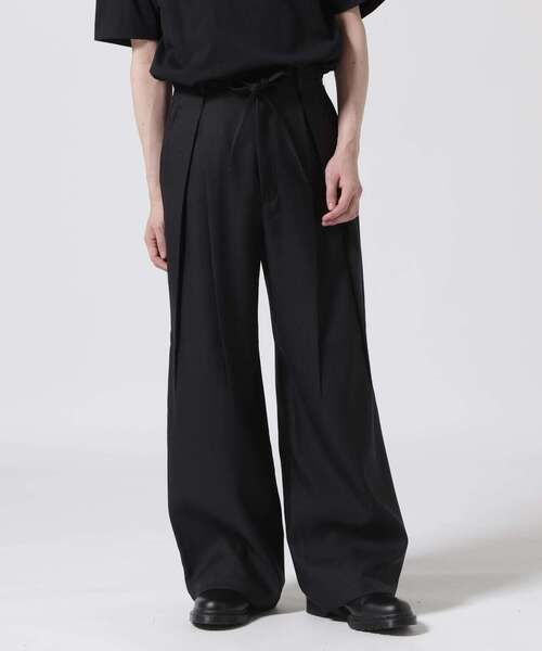 Toironier(トワロニエ)の「Toironier/トワロニエ/BOX TUCK WIDE PANTS(スラックス・メンズ・ブラック・2/1)」の15枚目の写真