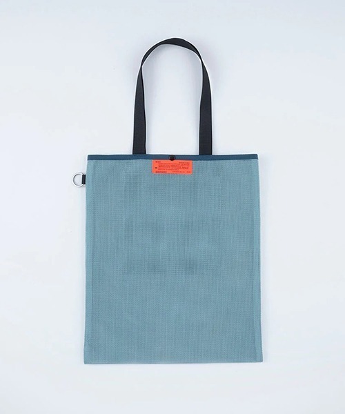 WEEKEND(ER)(ウィークエンダー)の「WEEKEND(ER) ウィークエンダー PVC MESH FLAT TOTE BAG(トートバッグ・メンズ・アイボリー/チャコールグレー・FREE)」の7枚目の写真