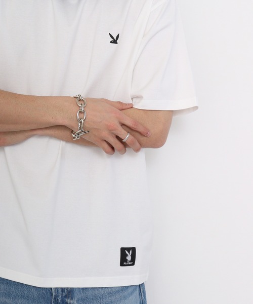 PLAYBOY（プレイボーイ）の「PLAYBOYTシャツ（Tシャツ/カットソー・メンズ・ホワイト系1/ホワイト系6/ホワイト系4/ホワイト系5/ホワイト系3/ホワイト系2・L/M/XL）」の3枚目の写真