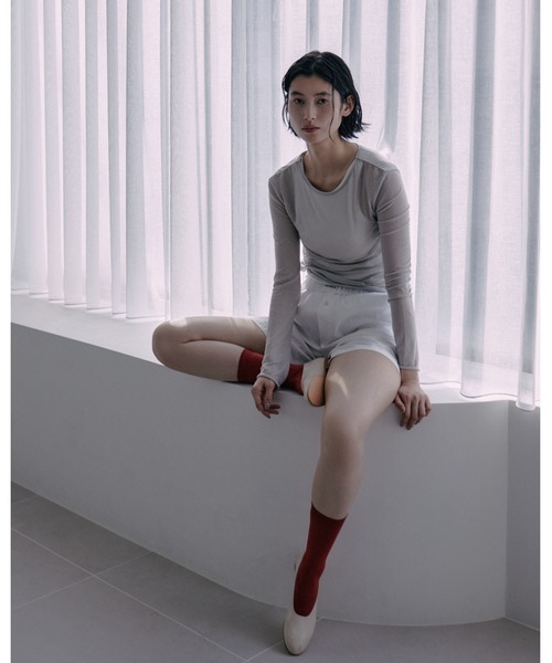 ENCIRCLE（エンサークル）の「【ENCIRCLE/エンサークル】Sheer top/シアートップス（Tシャツ/カットソー・レディース・ブラック/ライトグレー・FREE）」の17枚目の写真