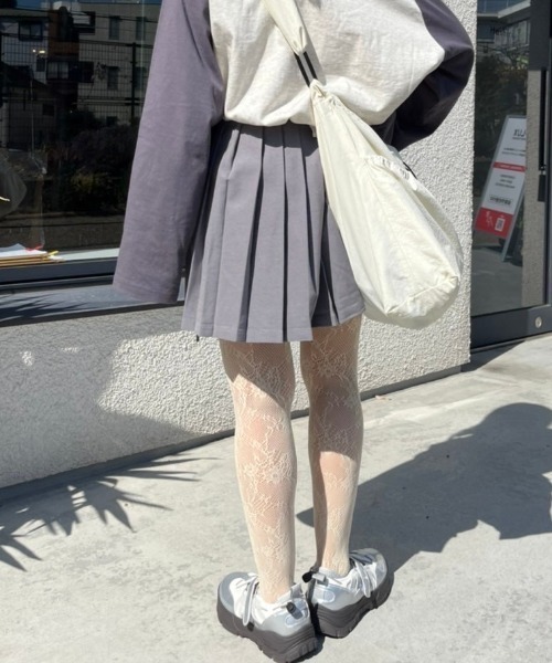 nemne store(ネンネストア)の「《Delfy》ダブルリボンジッププリーツスカート(スカート・レディース・ブラック/グレー・MEDIUM/SMALL)」の14枚目の写真