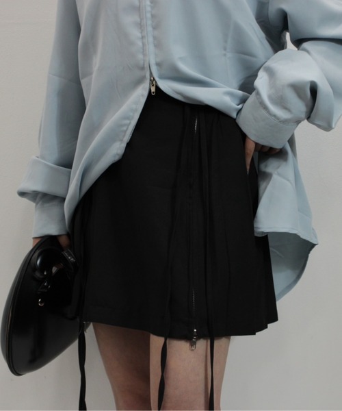 nemne store(ネンネストア)の「《Delfy》ダブルリボンジッププリーツスカート(スカート・レディース・ブラック/グレー・MEDIUM/SMALL)」の8枚目の写真